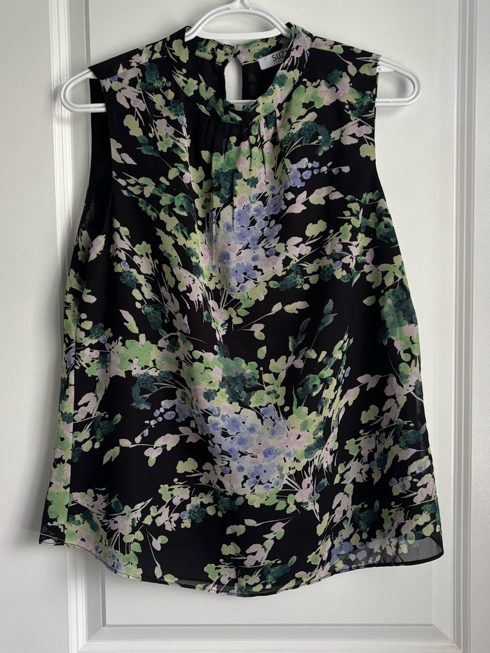 Suzy Shier Black Floral Mock Neck Camisole
